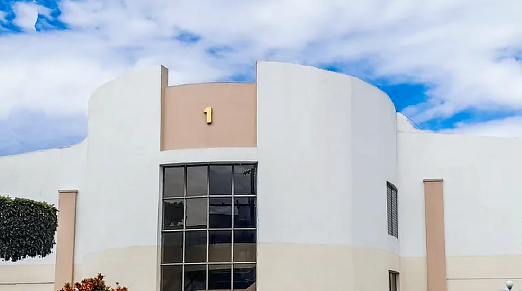 Edificio 1, casa matriz de OE Internacional en Santa Tecla, La Libertad, El Salvador